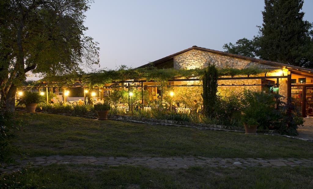 Hotel Il Pietreto Colle Val D'Elsa Bagian luar foto
