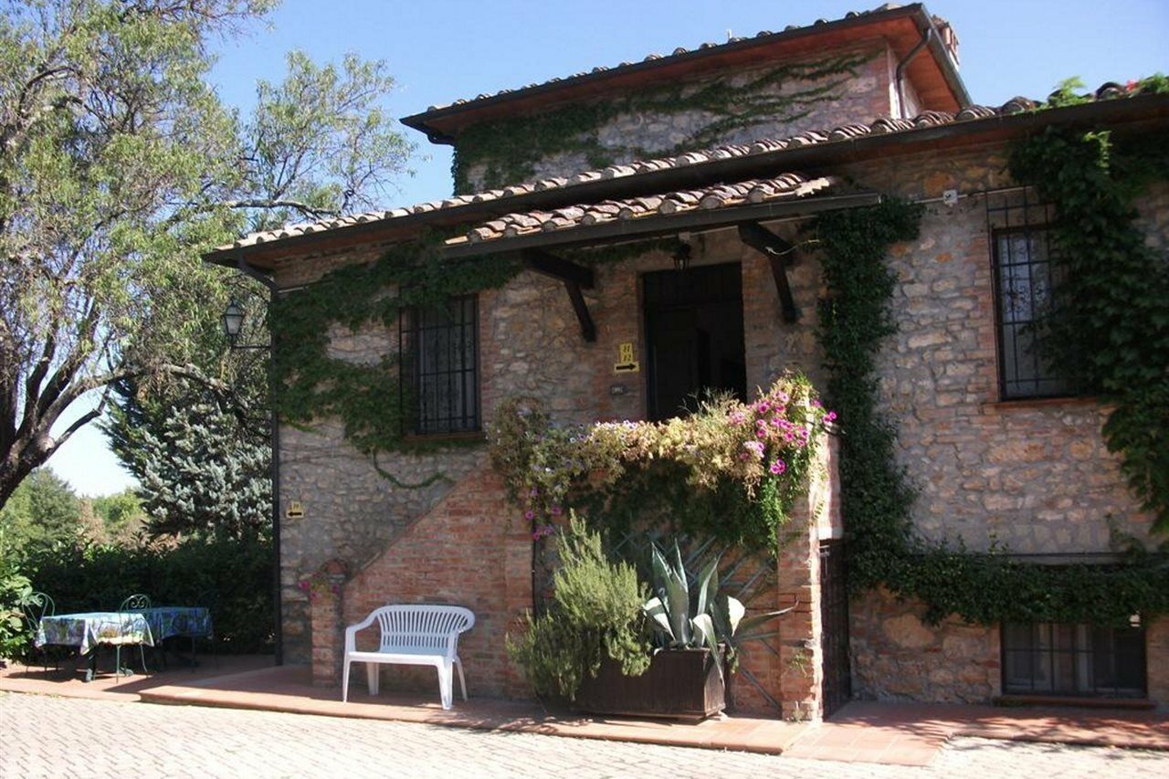 Hotel Il Pietreto Colle Val D'Elsa Bagian luar foto